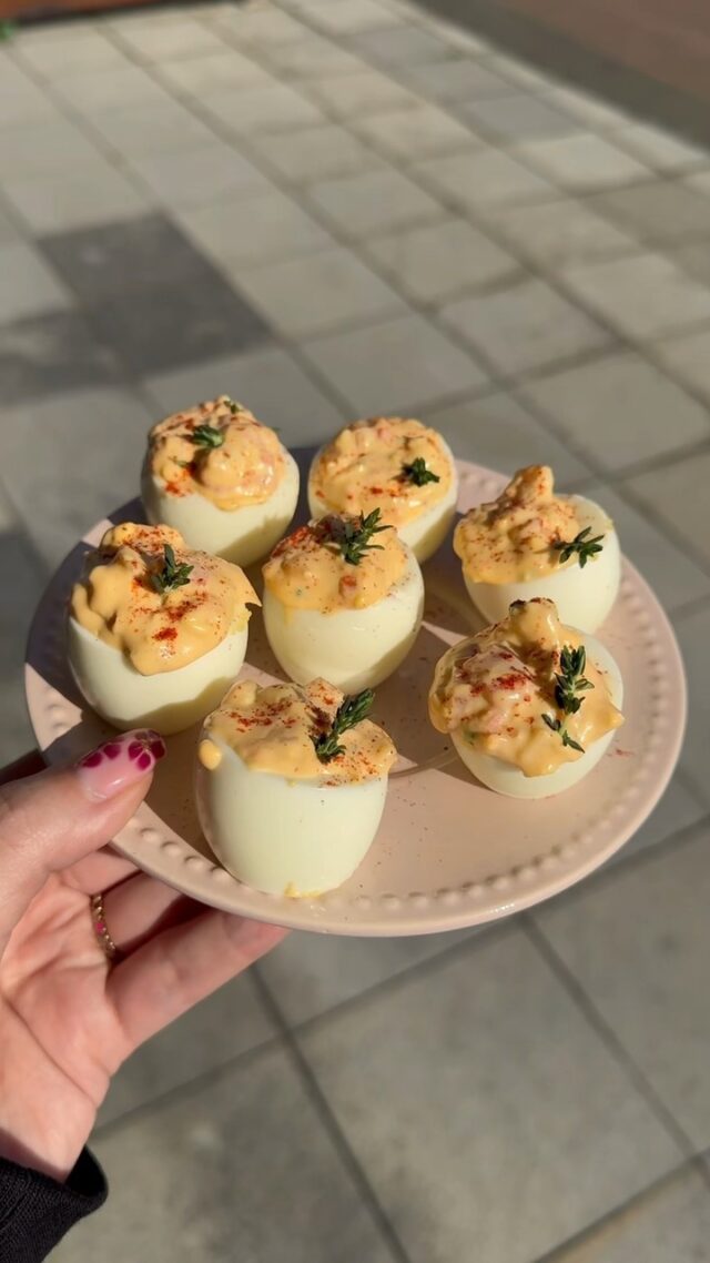 Activiteit type Culinair aan de beurt om te filmen? Dan ruikt het op kantoor ineens héél lekker. 👩‍🍳

#culinaireactiviteiten #onlineactiviteitenplatform #dinck #gezondesnacks #bakkenmetdinck