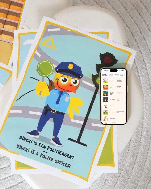 Al onze kakelcartoons zijn ook tweetalig verkrijgbaar! 

Elk thema binnen Dinck heeft 8 kakelcartoons waarmee je heel makkelijk nieuwe woorden en situaties met kinderen kunt verkennen. Of je nu werkt aan verkeer, herfst of beroepen: met deze visuele kaarten maak je elk thema begrijpelijk, speels en taalkrachtig.

Dincki vertelt het, jij brengt het tot leven. 💛

#tweetalig #kakelcartoons #onlineactiviteitenplatform #dinck #pedagogischprofessional